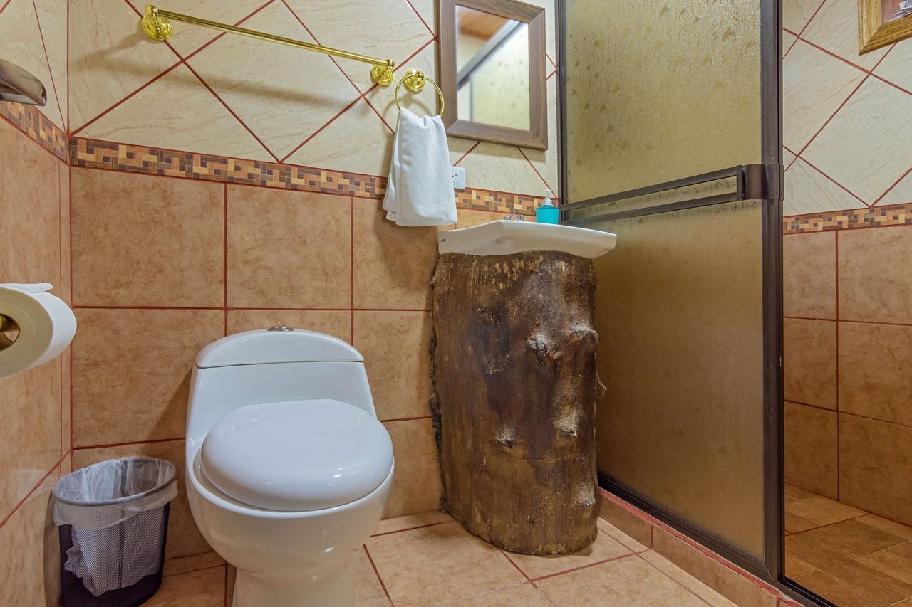 Monte Fresco Hostel Boutique Puntarenas Eksteriør billede