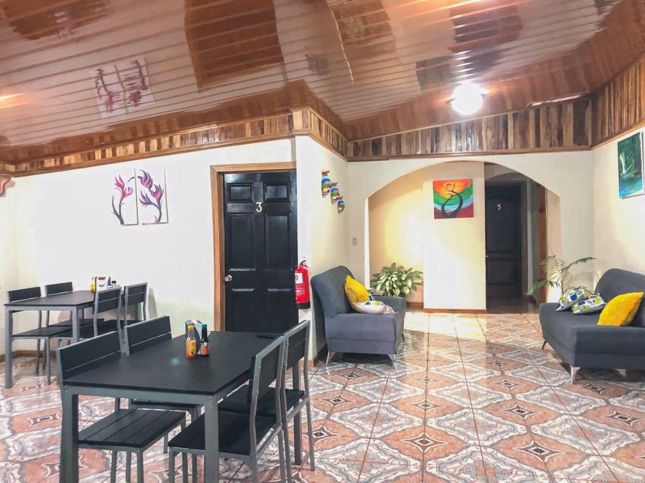 Monte Fresco Hostel Boutique Puntarenas Eksteriør billede